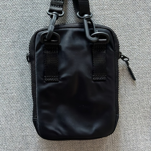 Lululemon Side Bag - Picture 2 of 3